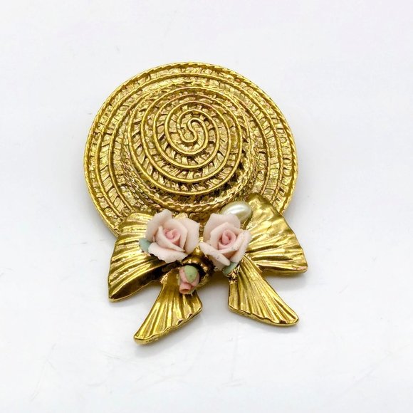 1928 Floral Summer Hat Brooch, Vintage Romantic Lapel Pin with Bisque Roses on G - Picture 2 of 4